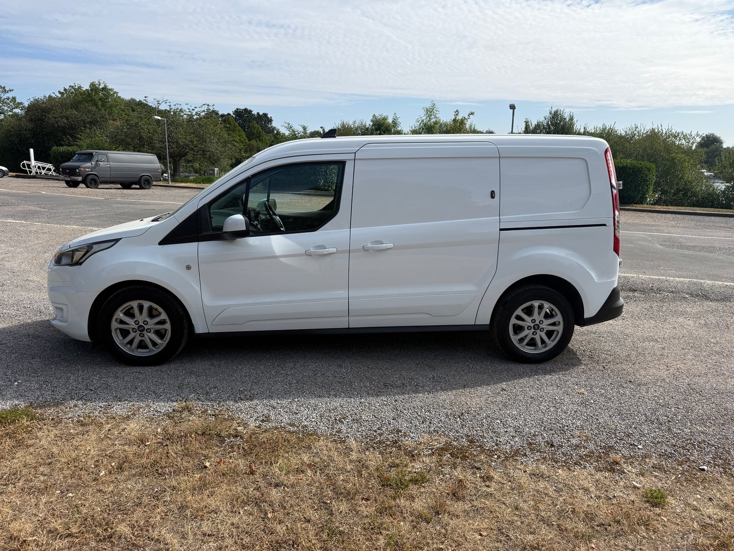 [ berth ]Ford Transit Connect
