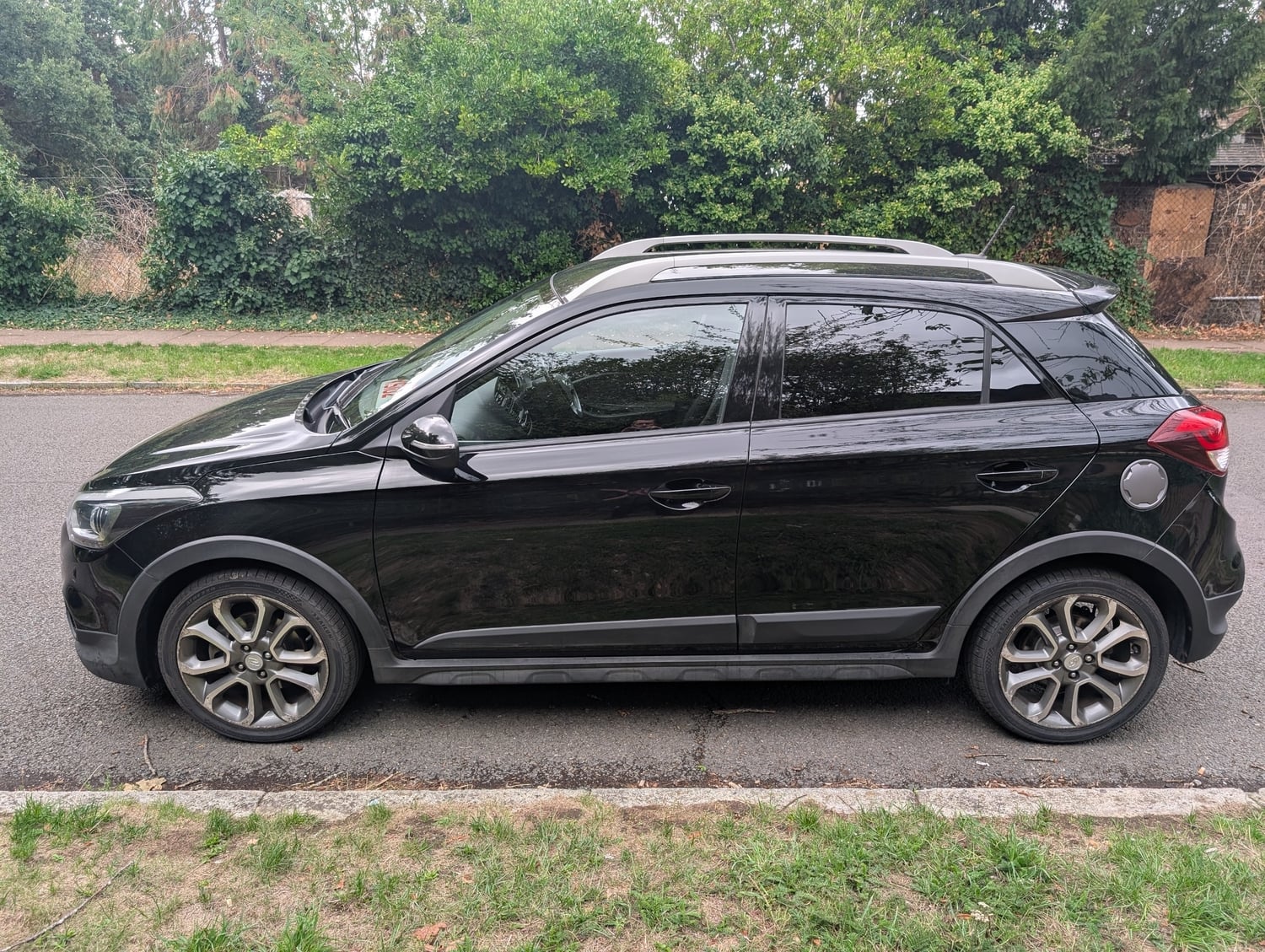 Hyundai i20 2017 - Cars in Wembley