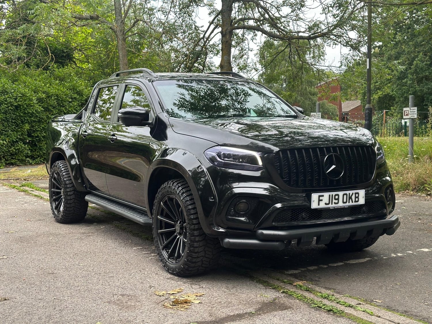 Mercedes-Benz X Class 2019 in Uxbridge