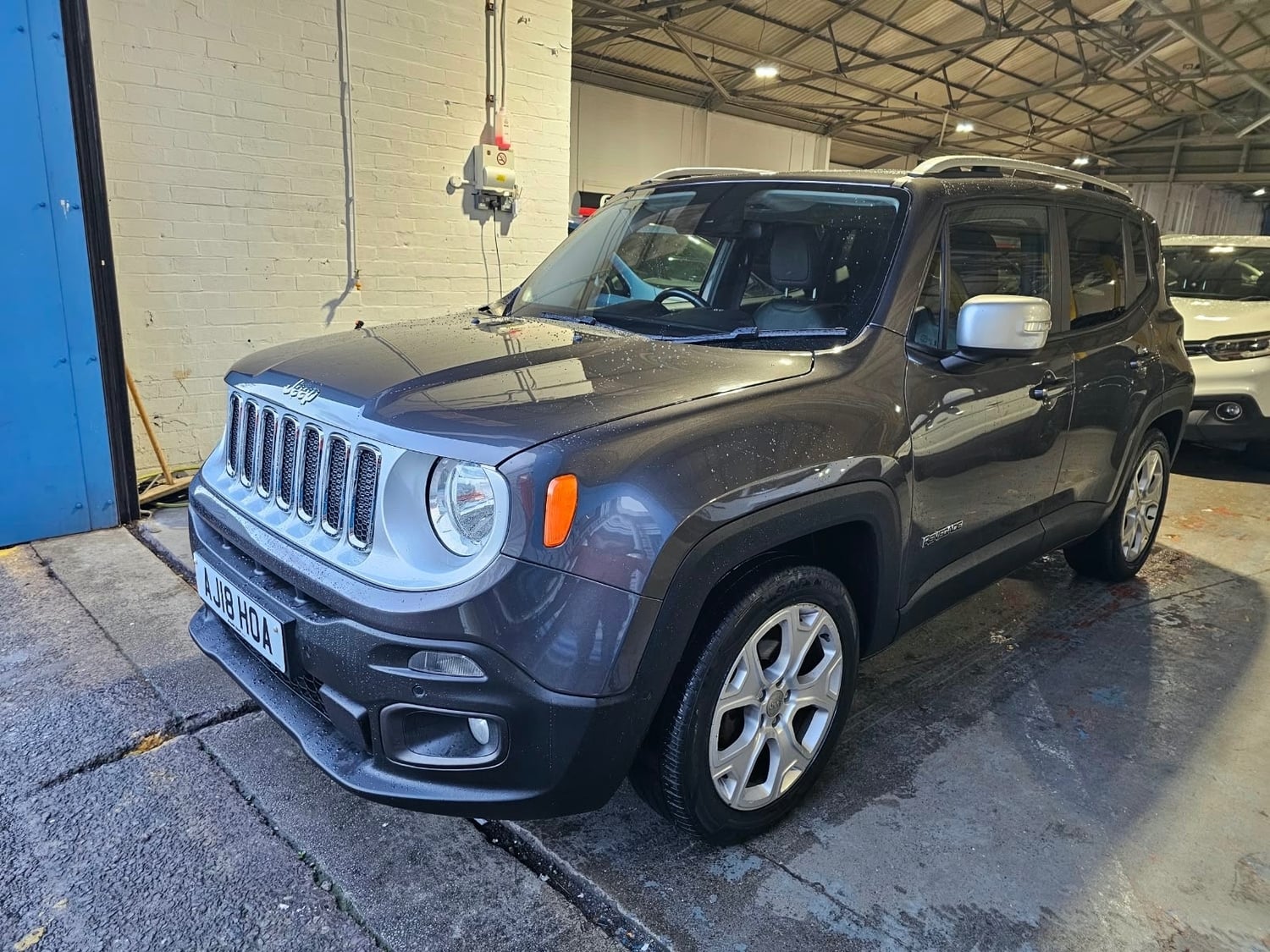 [ berth ]Jeep Renegade