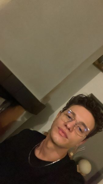 Twinkgomez
