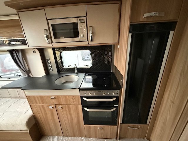 [ berth ]Swift Elegance 480