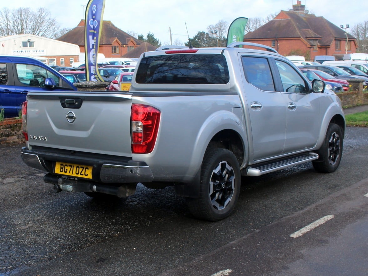 Nissan Navara 2021 - Vans & Commercial Vehicles