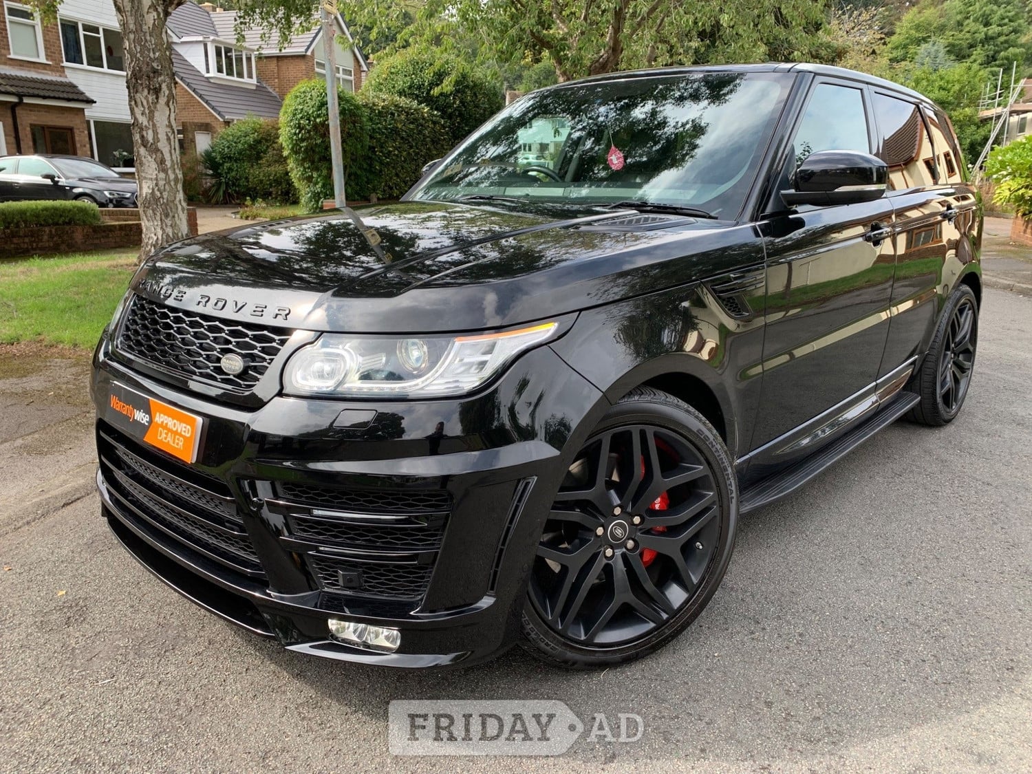 [ berth ]Land Rover Range Rover Sport