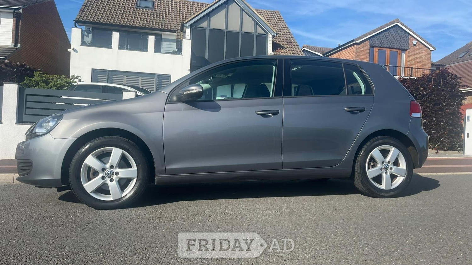 Volkswagen Golf 2011 - Cars in Chatham