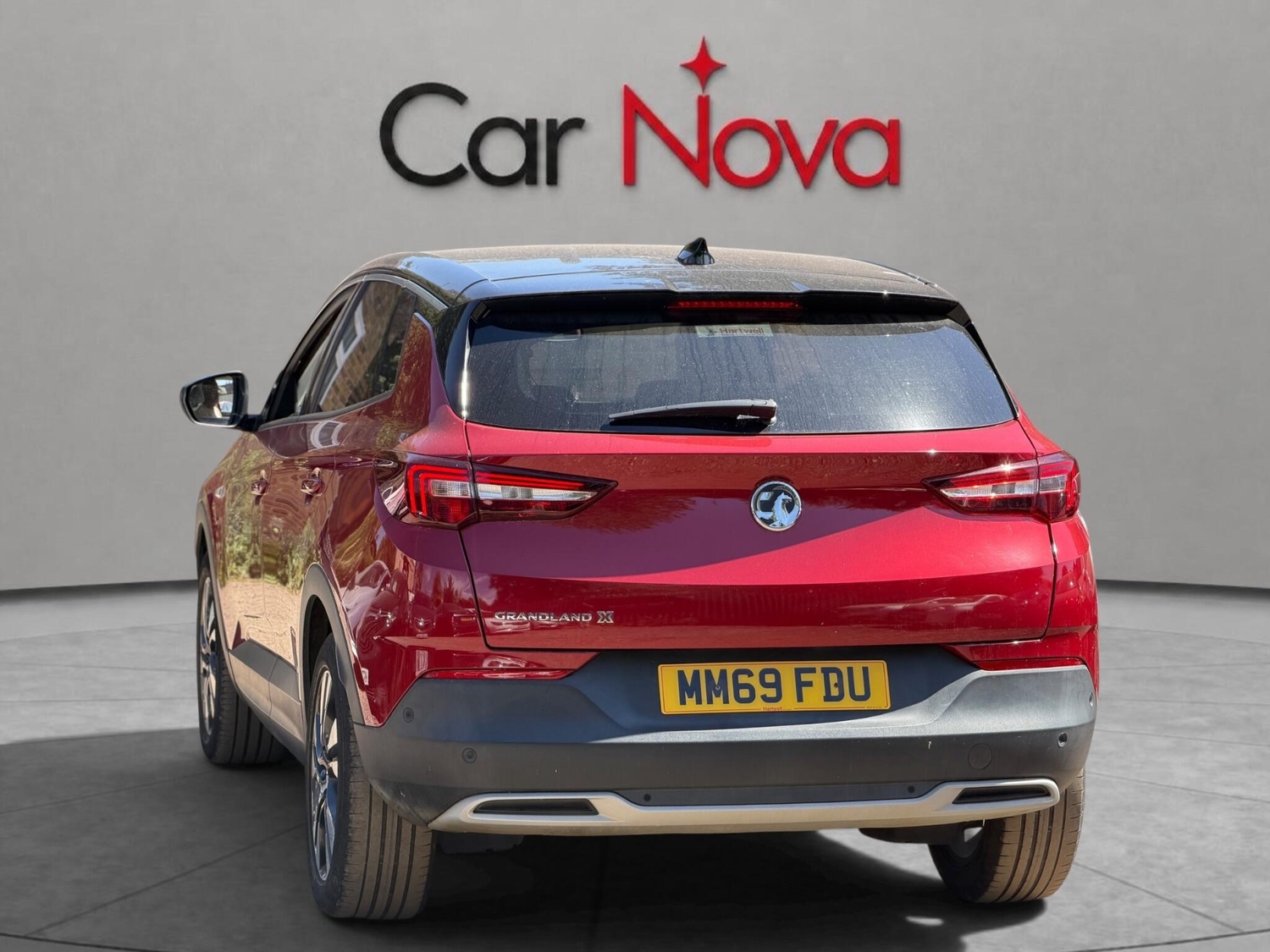 Vauxhall Grandland X 2019 - Cars in Staines