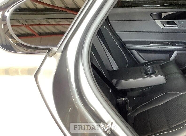 [ berth ]Jaguar XF