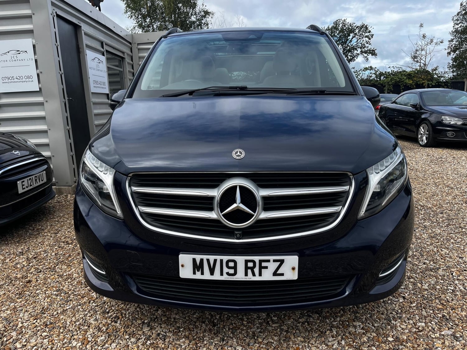 [ berth ]Mercedes-Benz V Class