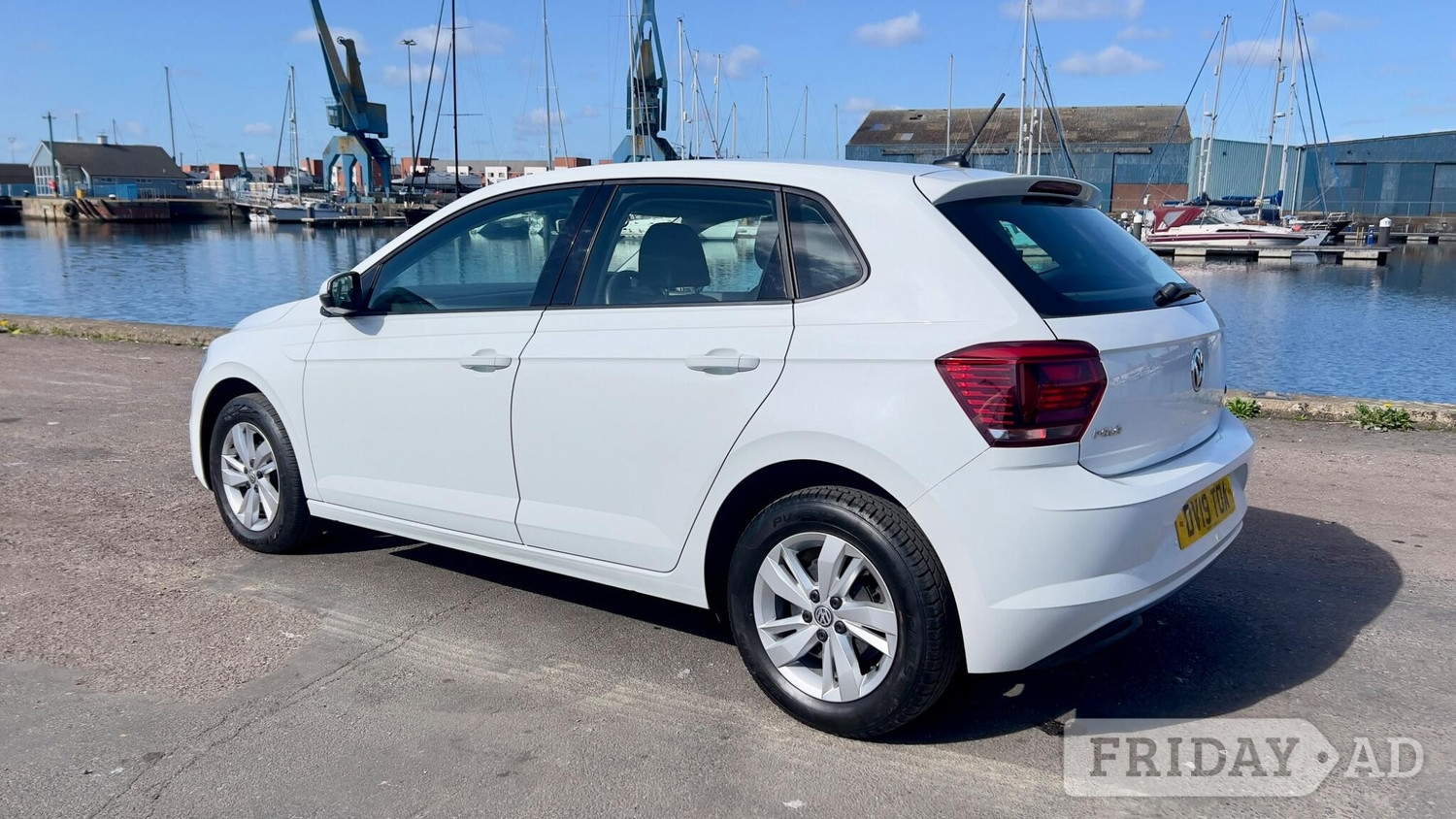 [ berth ]Volkswagen Polo