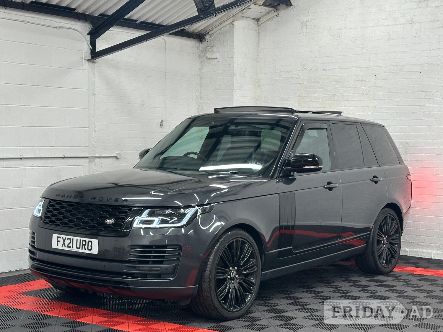 Land Rover Range Rover 2021 - Cars
