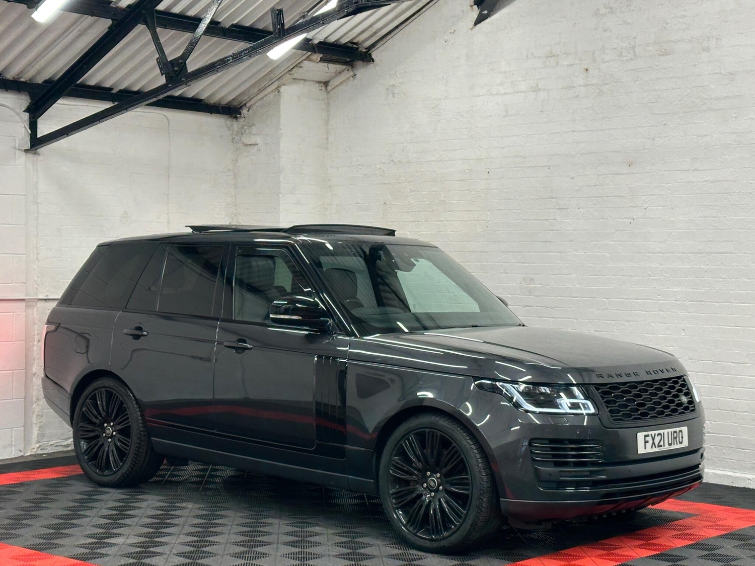 Land Rover Range Rover 2021 - Cars in Birmingham