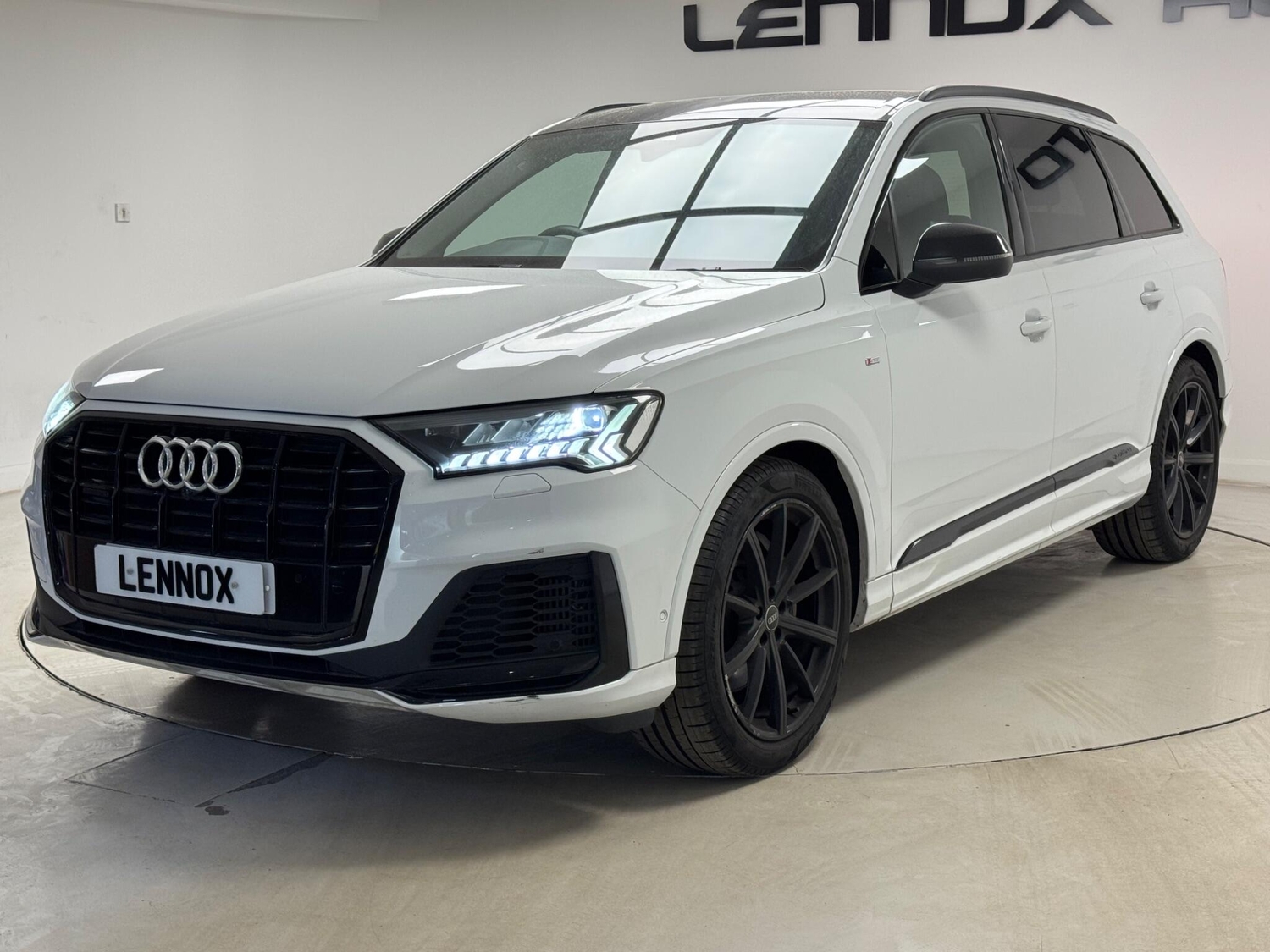 [ berth ]Audi Q7