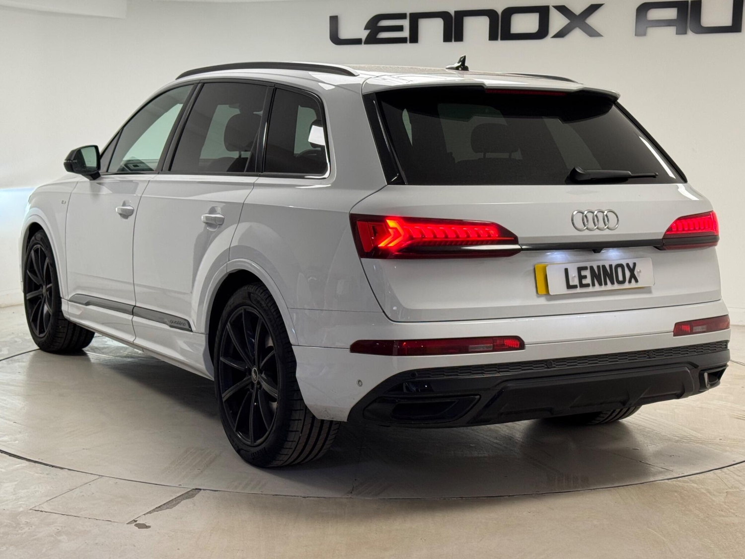 Audi Q7 2022 - Cars in Brent