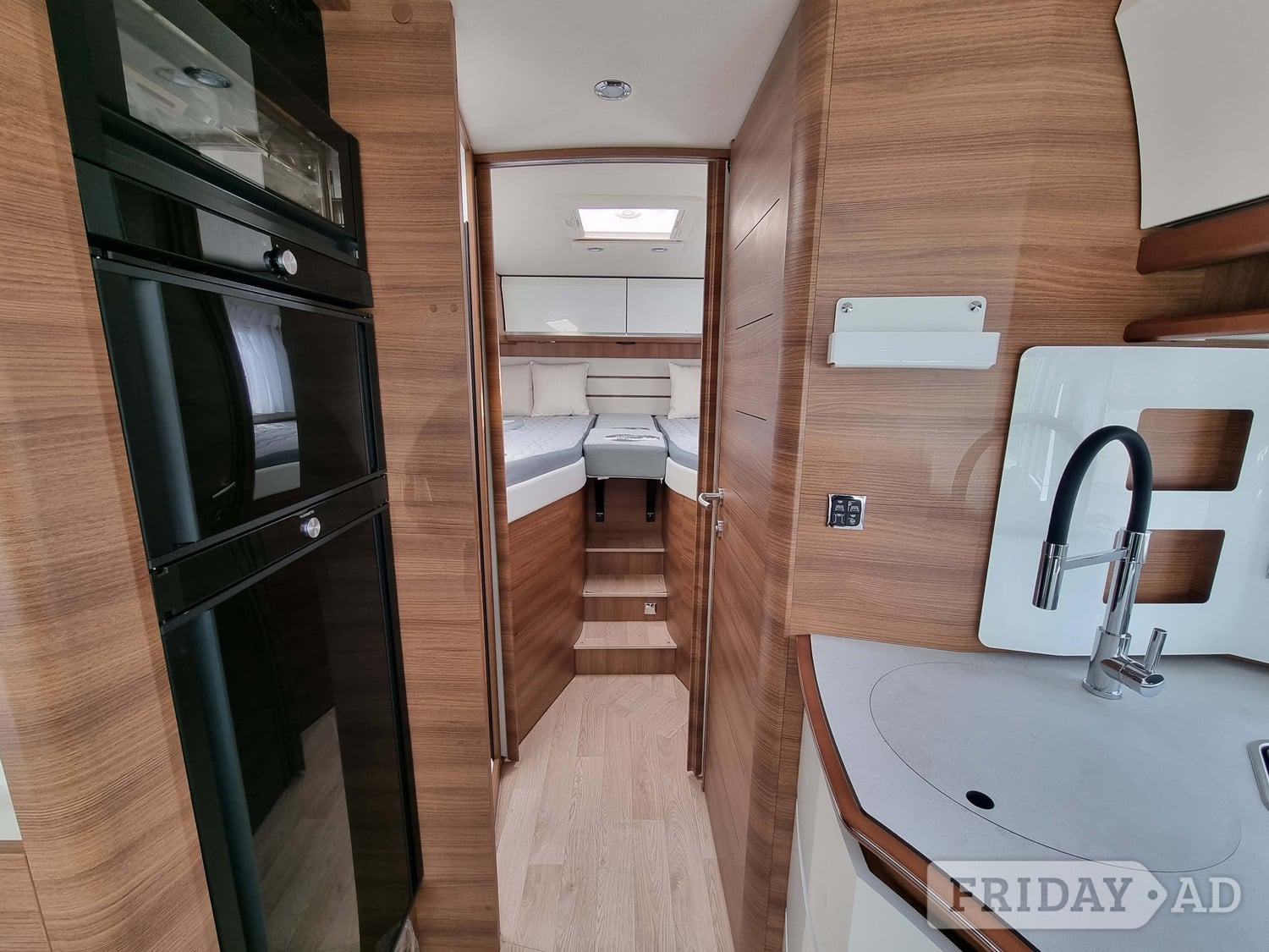 Rapido Distinction i66 Highbridge