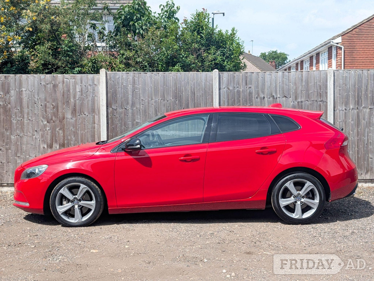 Volvo V40 2013 - Cars in Bexley