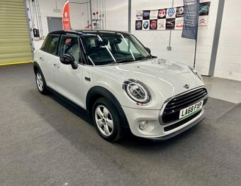 Mini Hatch 2018