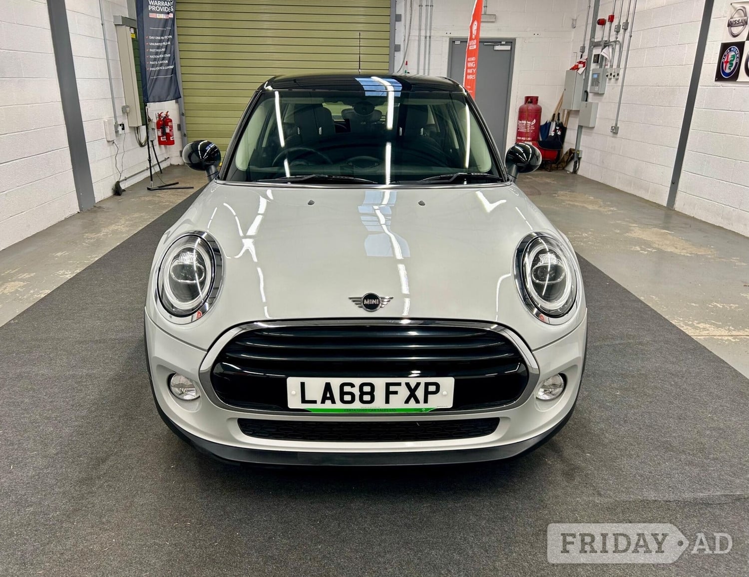 Mini Hatch 2018 - Cars in Tredegar