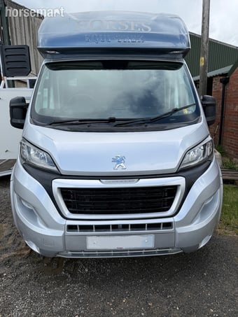 Equi-Trek Super Sonic Excel Peugeot Horsebox