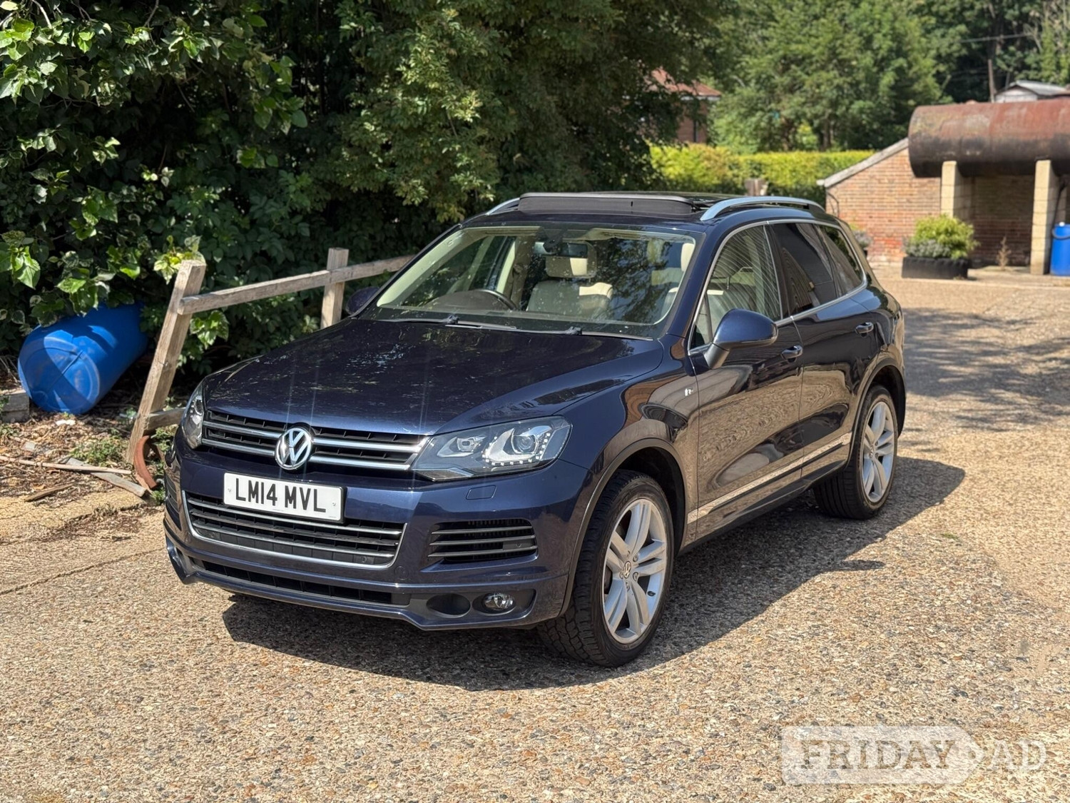 Volkswagen Touareg 2014 - Cars in Upper North Dean
