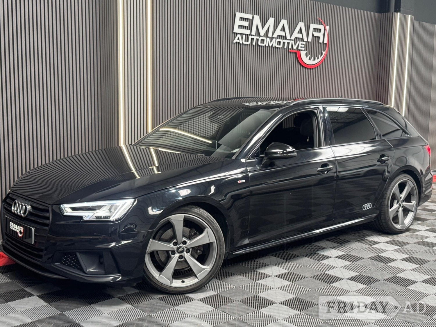 Audi A4 Avant 2019 in Lambeth