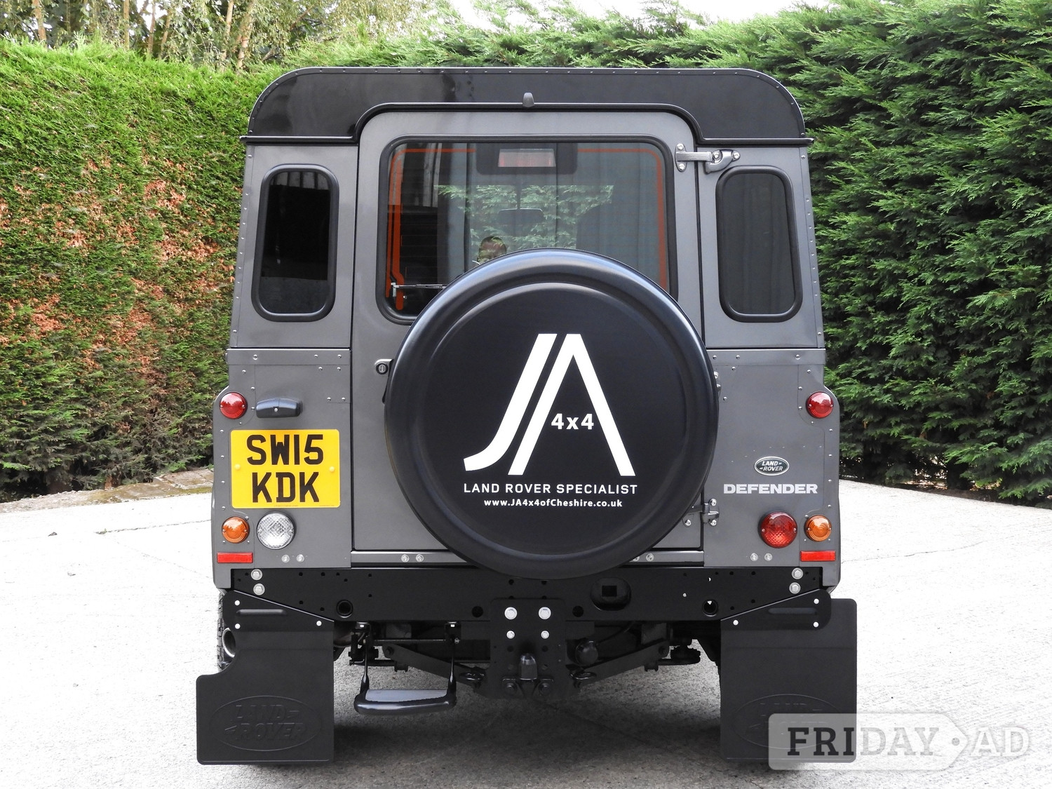 Land Rover Defender 90 2015 - Cars in Congleton