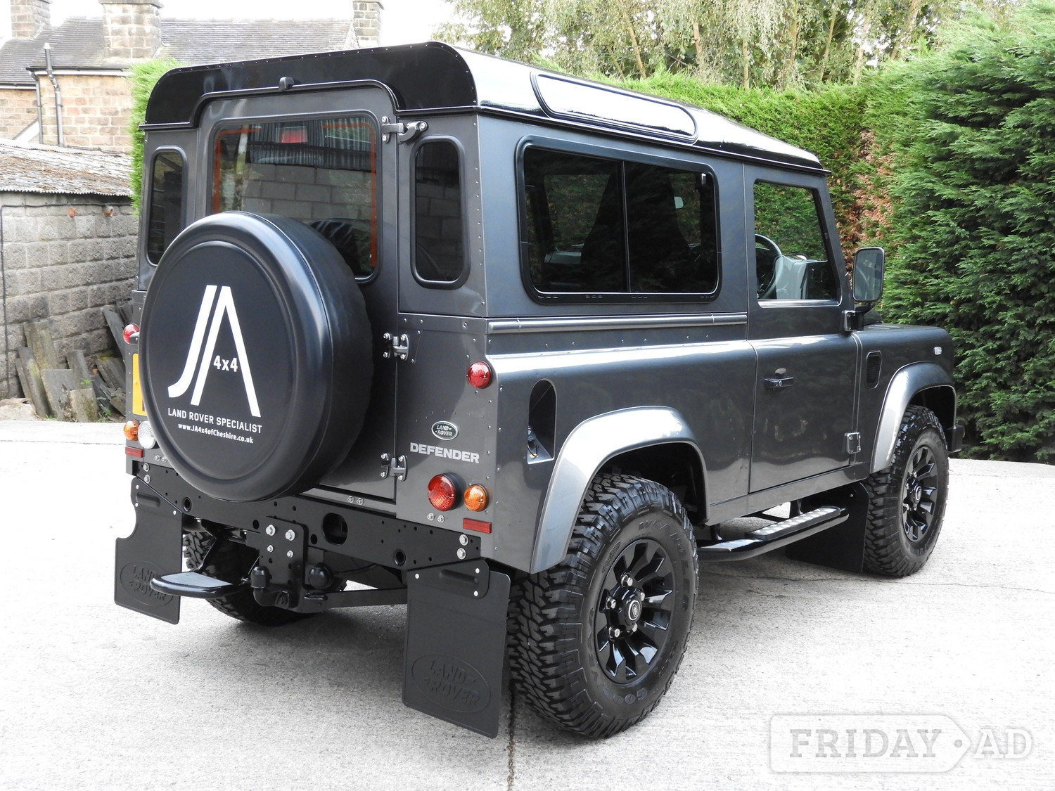 Land Rover Defender 90 2015 - Cars