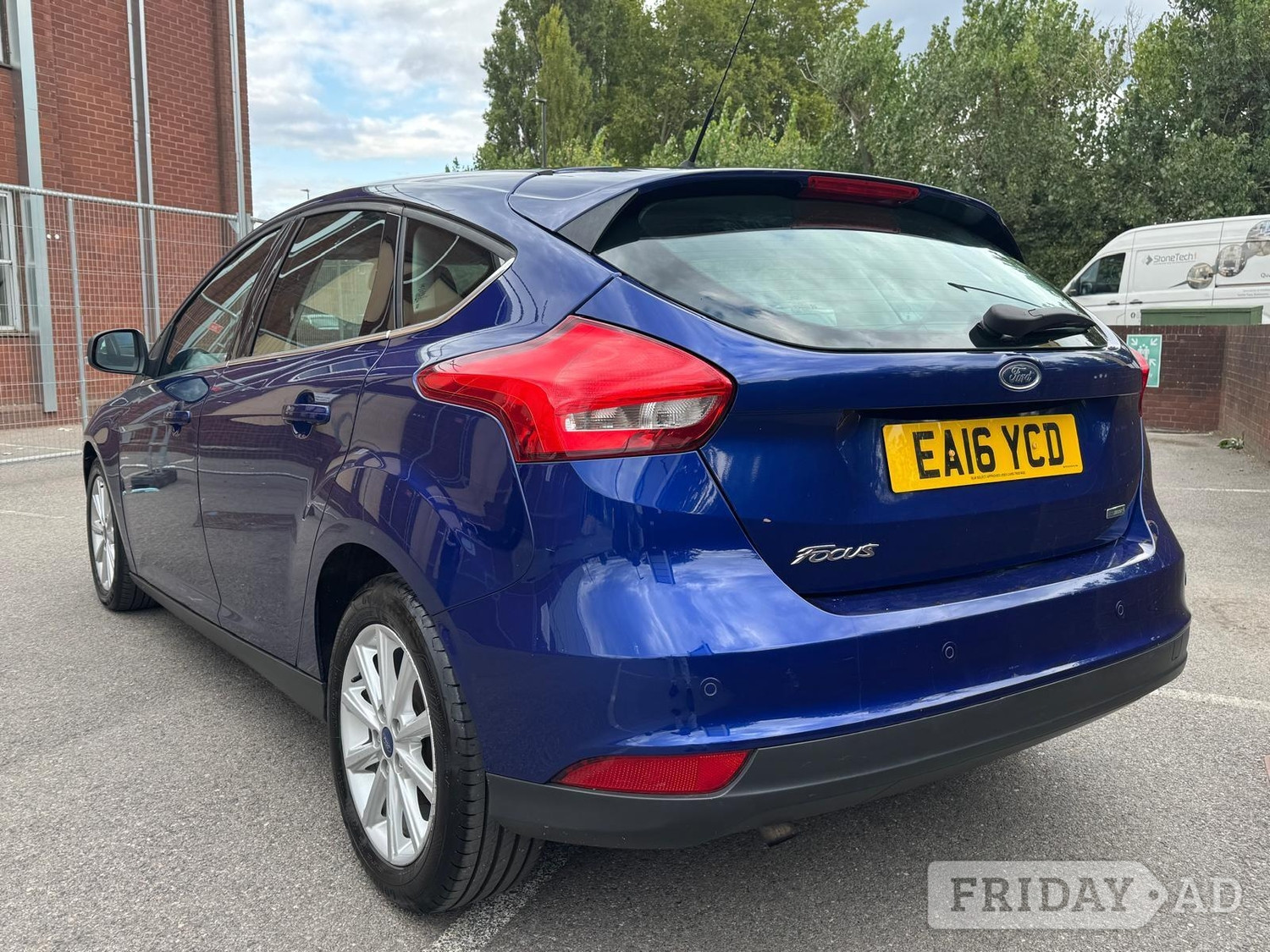 Ford Focus 2016 - Cars in Hounslow