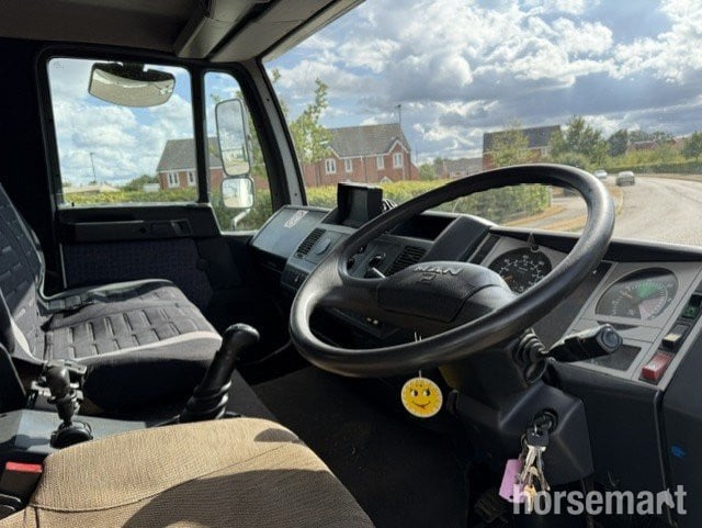 Smith Bros Coach builders MAN L Series  Horsebox - Trailers & Horseboxes in Banbury