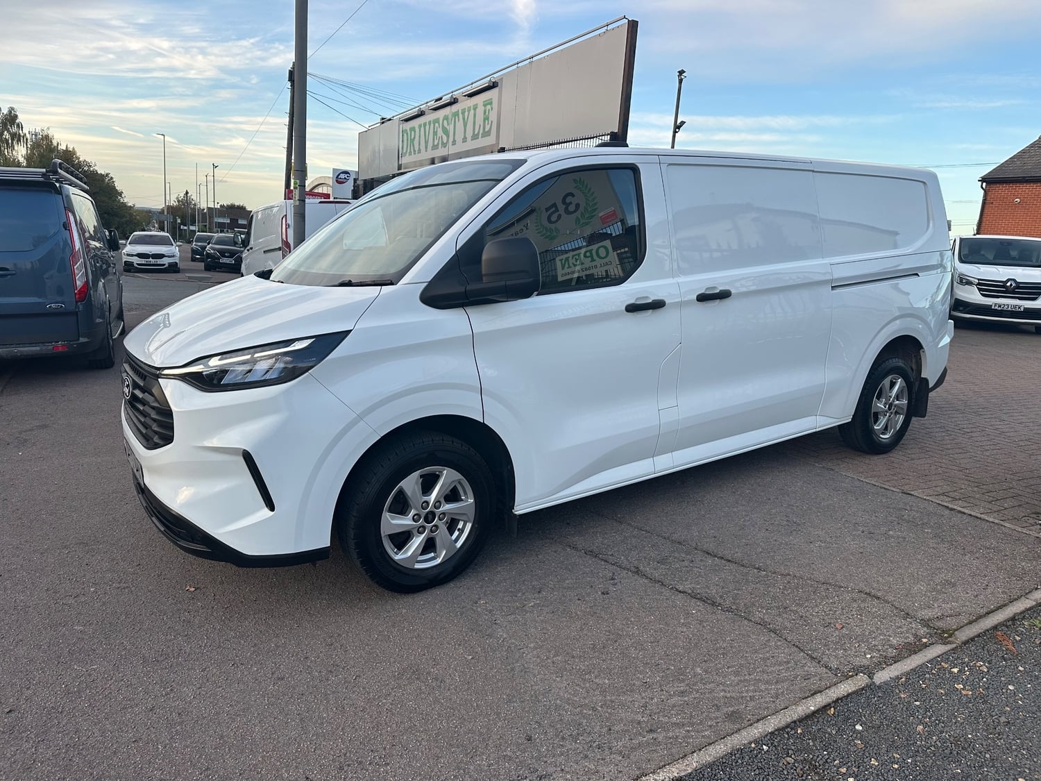 Ford Transit Custom 2024 - Vans & Commercial Vehicles