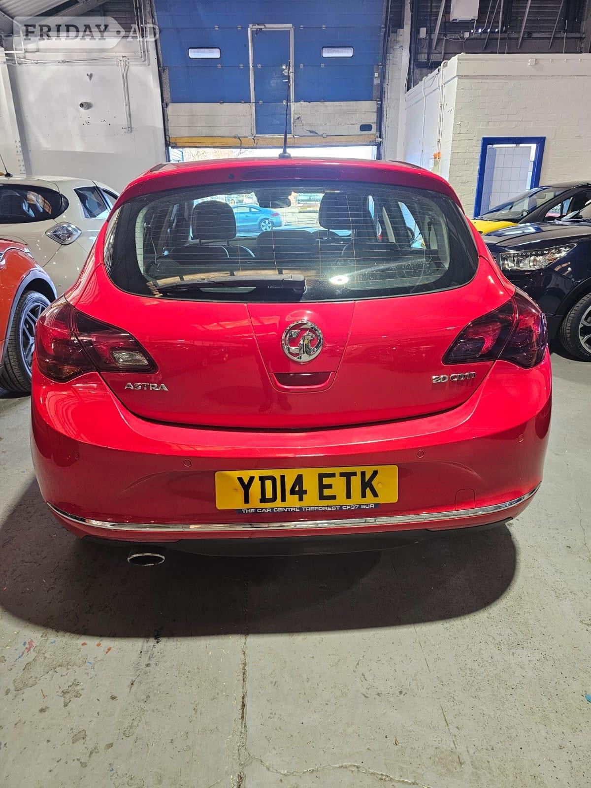 Vauxhall Astra 2014 - Cars