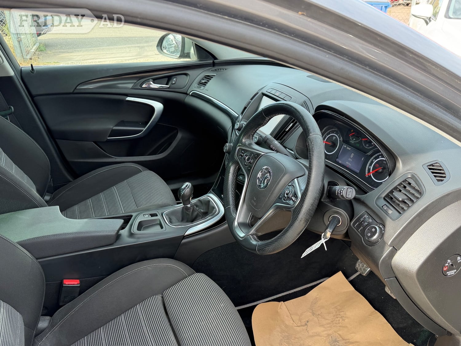 [ berth ]Vauxhall Insignia