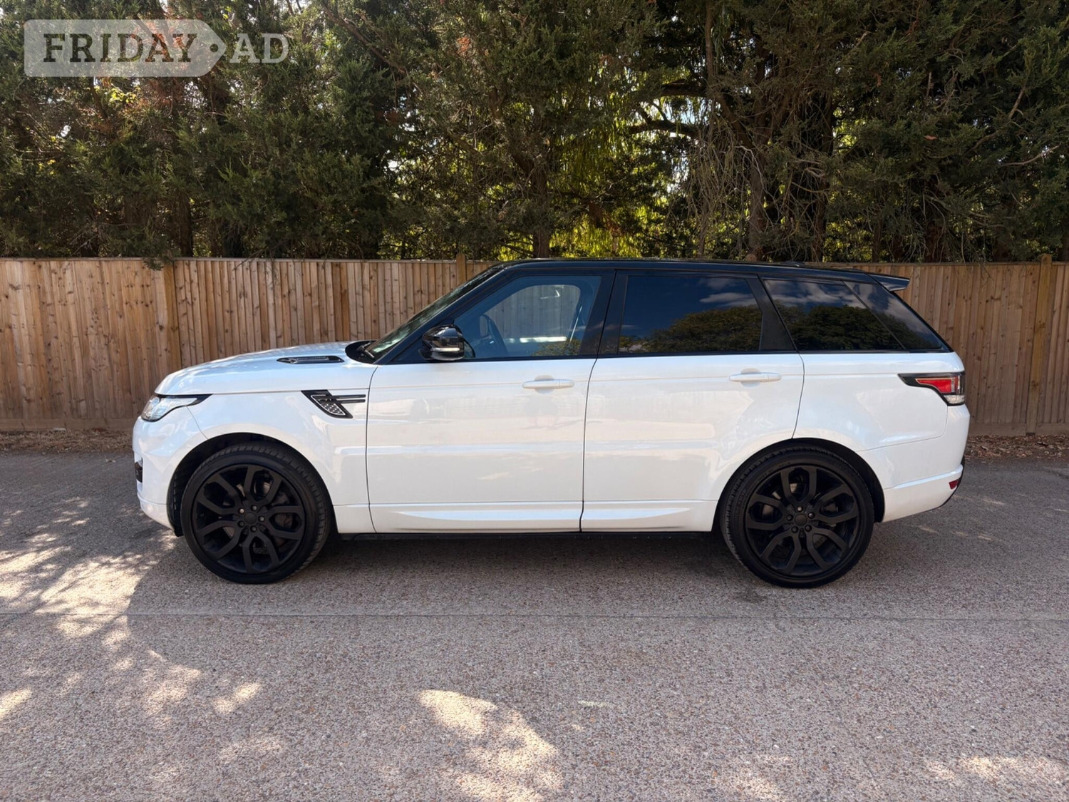 [ berth ]Land Rover Range Rover Sport