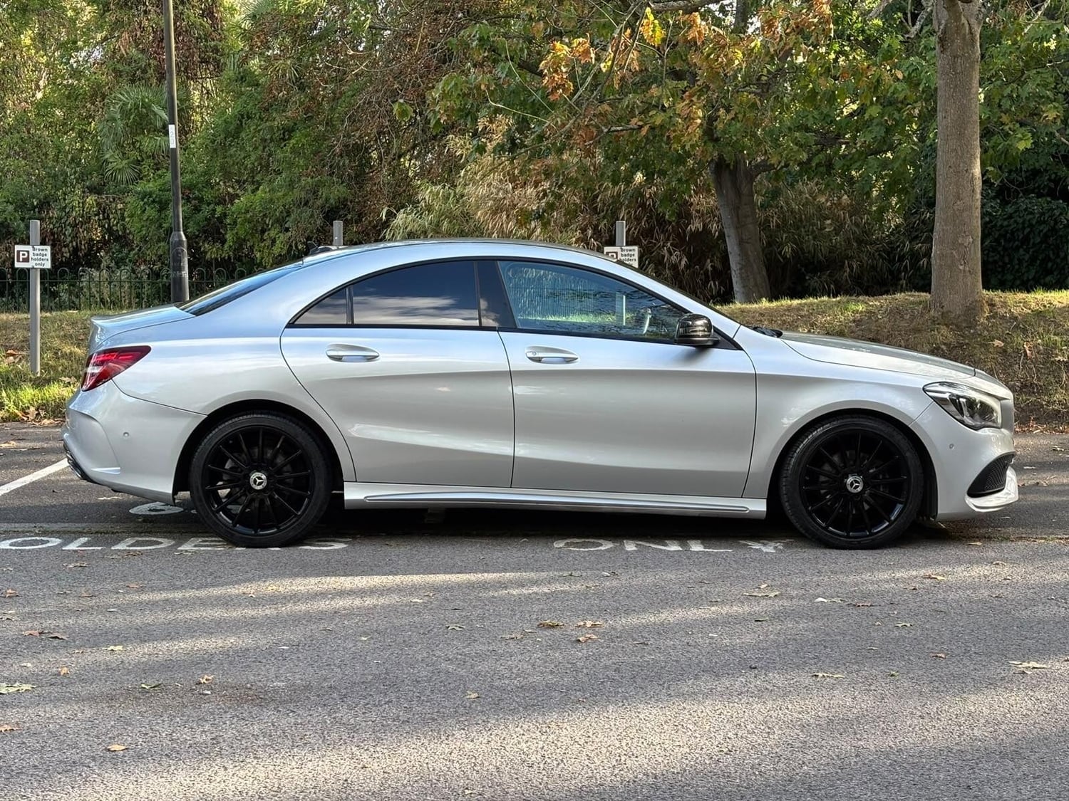 [ berth ]Mercedes-Benz CLA Class