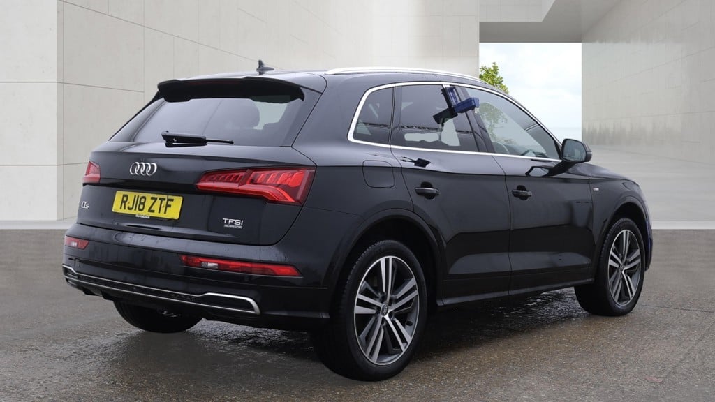 Audi Q5 2018 - Cars in Bradford