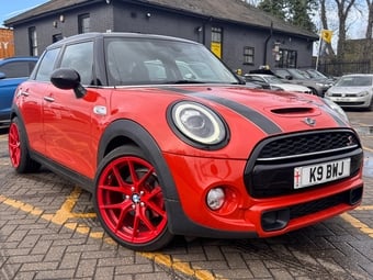 Mini Hatch 2018