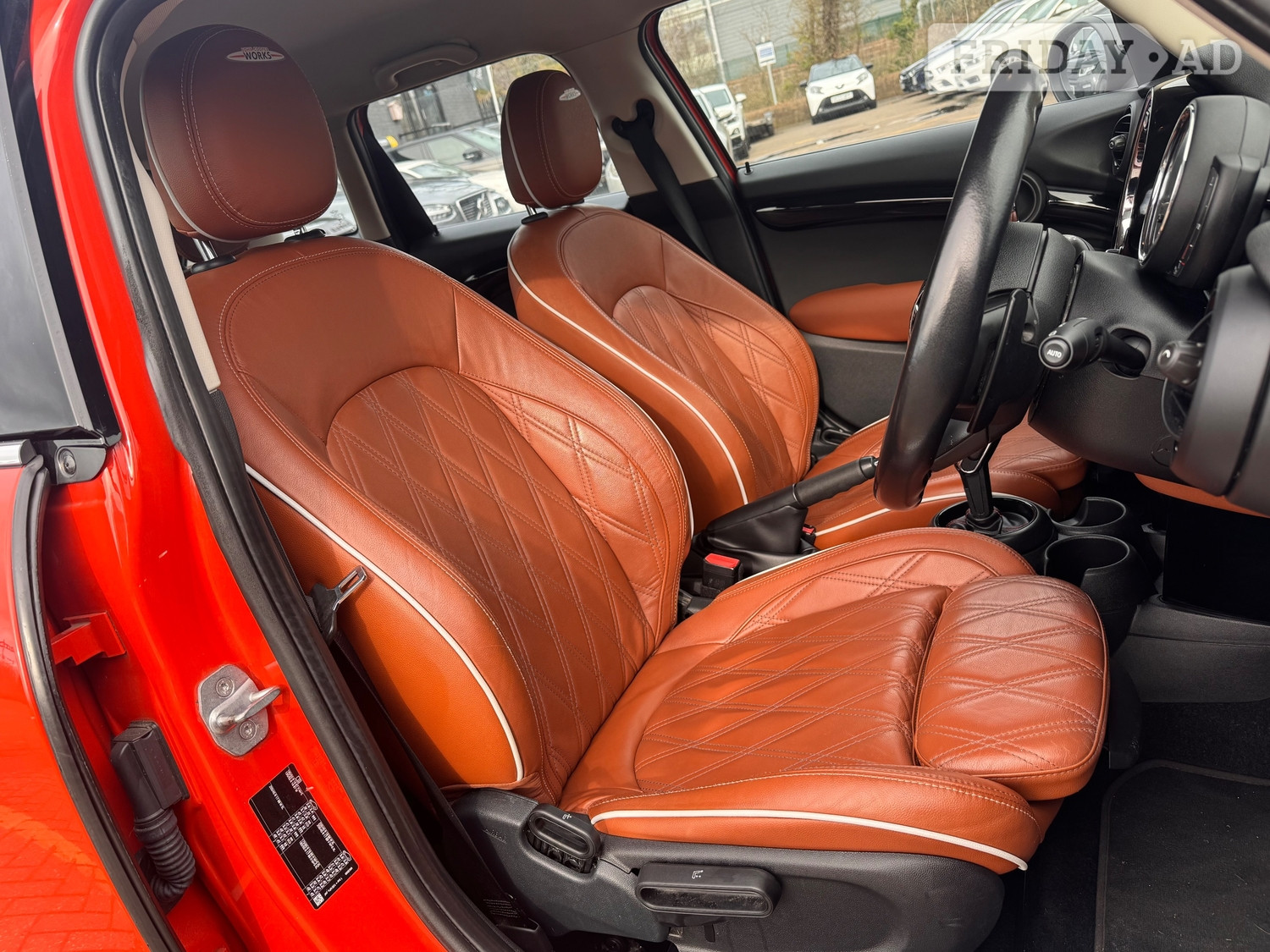 [ berth ]Mini Hatch