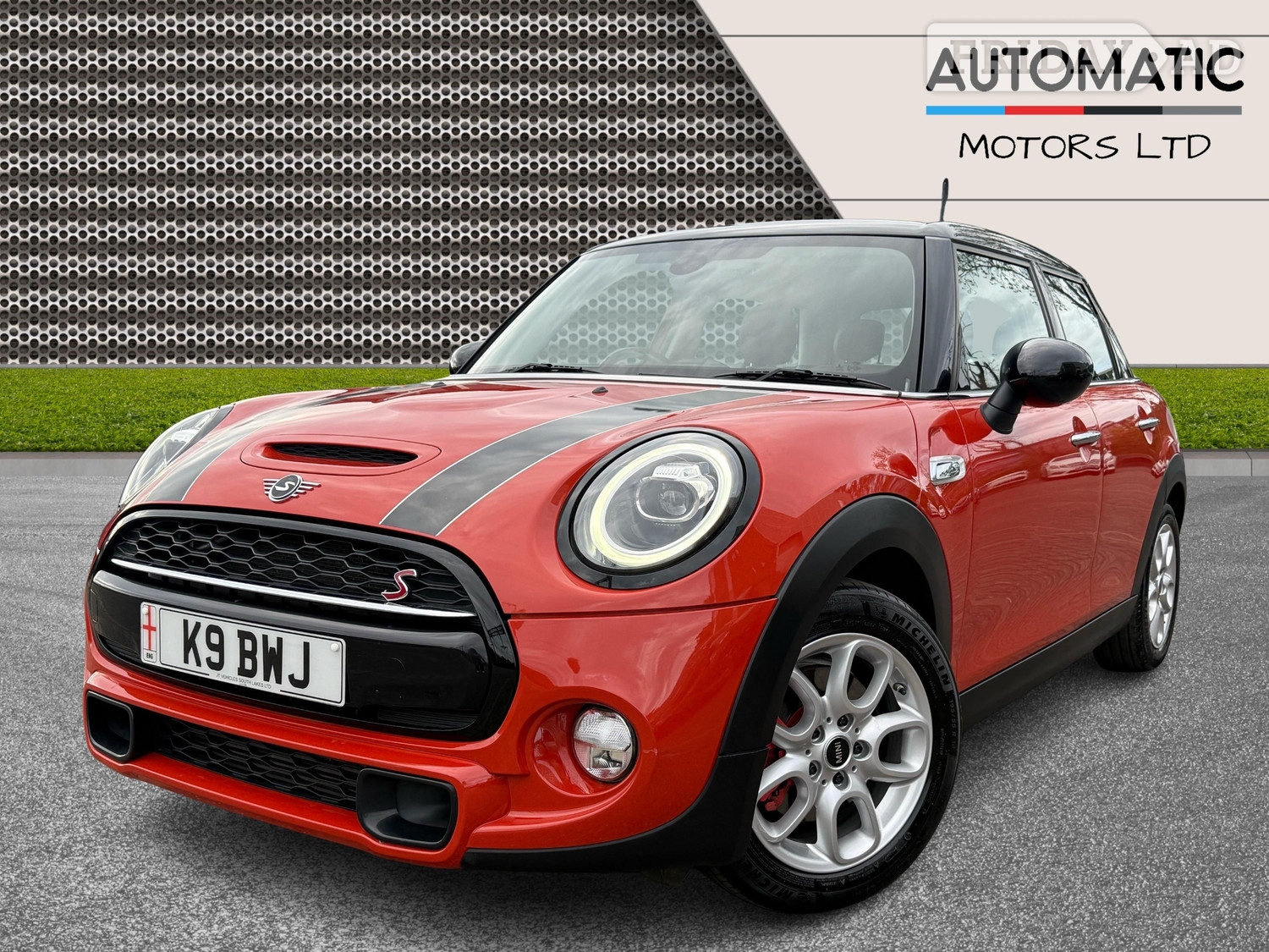 Mini Hatch 2018 - Cars in Hillingdon