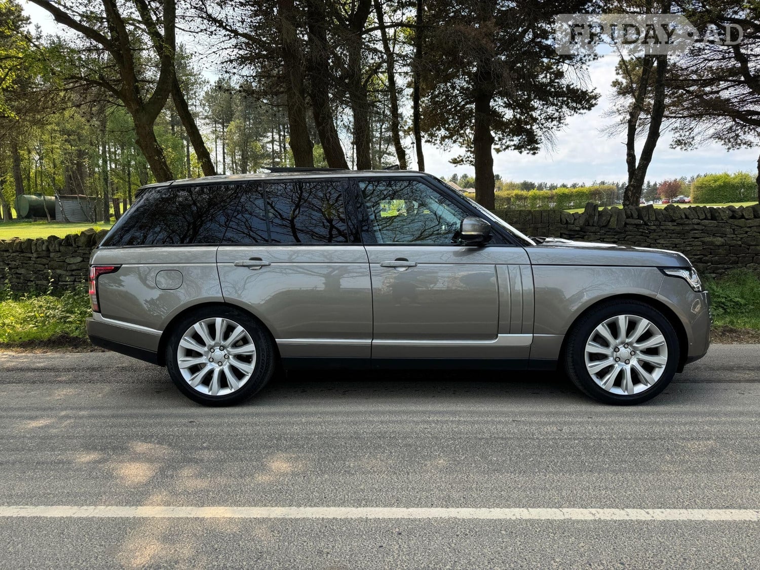 Land Rover Range Rover 2018 - Cars