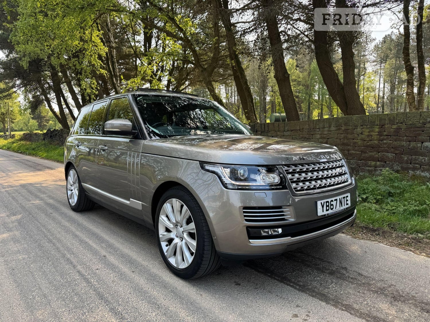 Land Rover Range Rover 2018 in Huddersfield