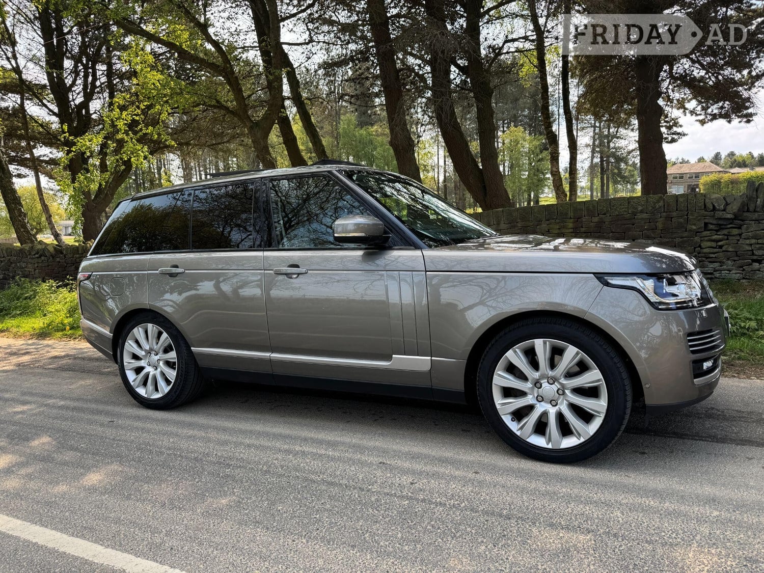 [ berth ]Land Rover Range Rover