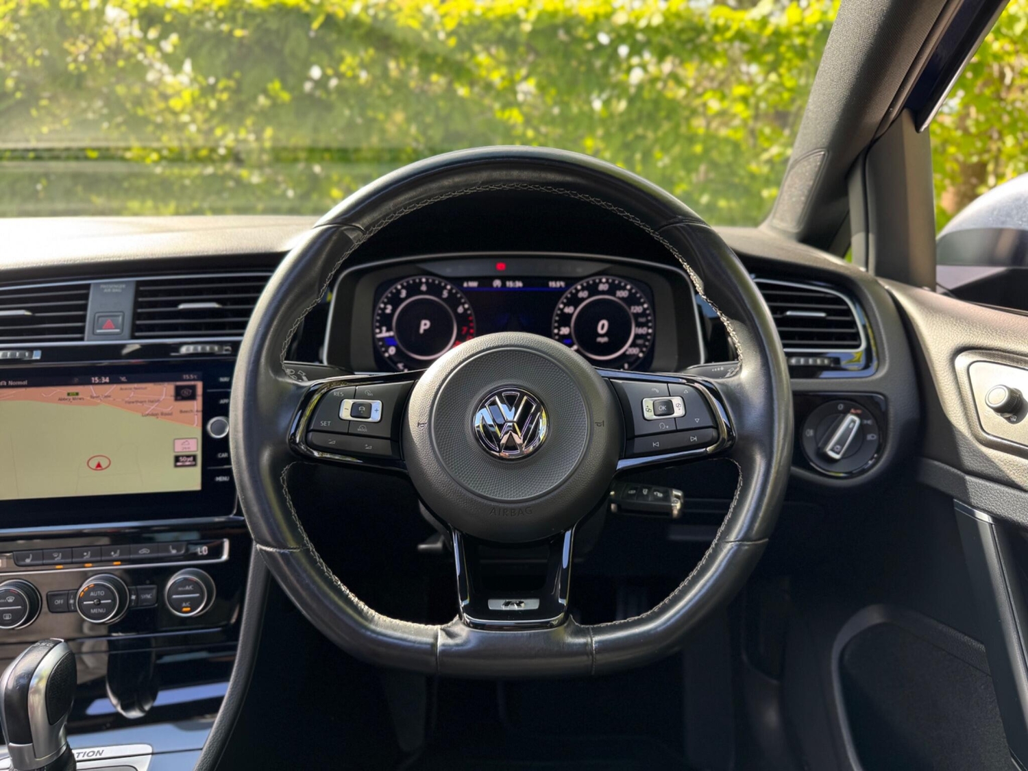 [ berth ]Volkswagen Golf