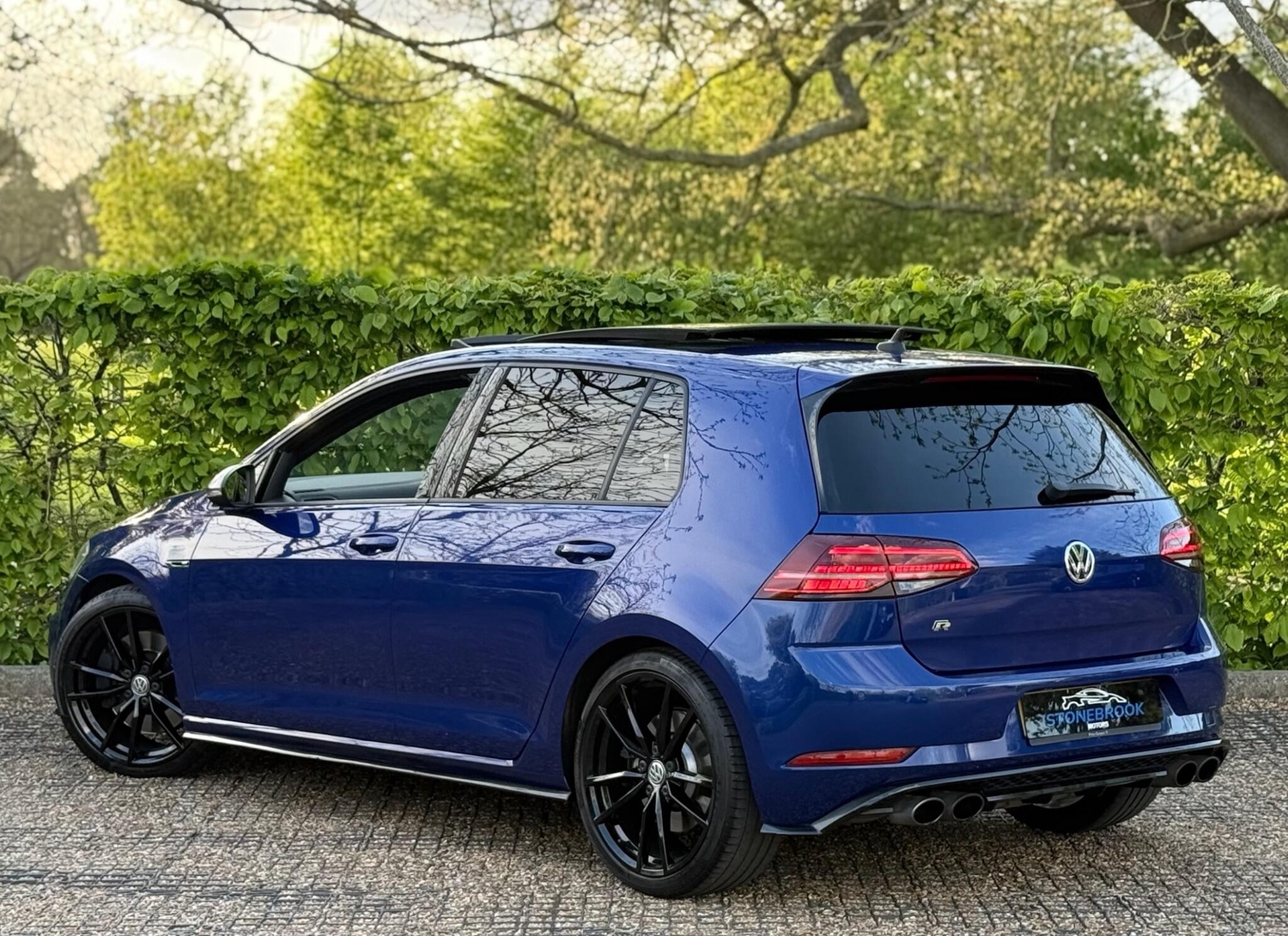 Volkswagen Golf 2018 - Cars in Hillingdon