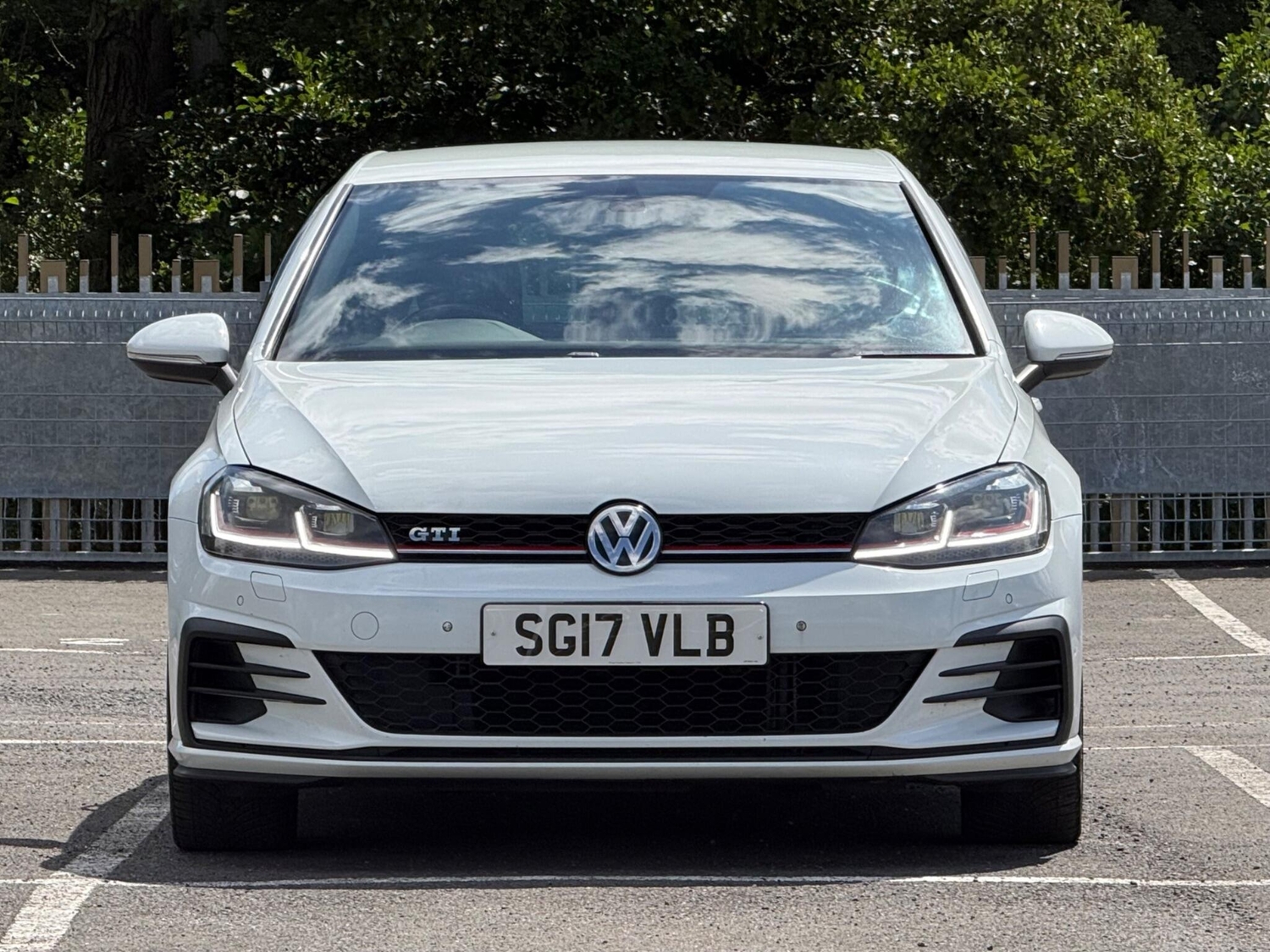 Volkswagen Golf Slough