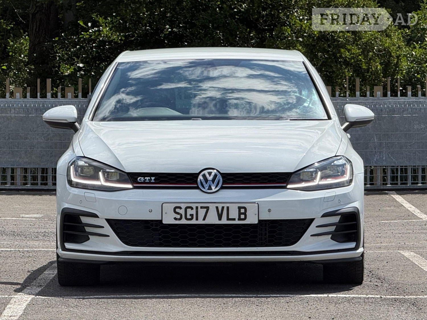 Volkswagen Golf Slough