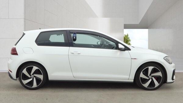 Volkswagen Golf 2017 - Cars