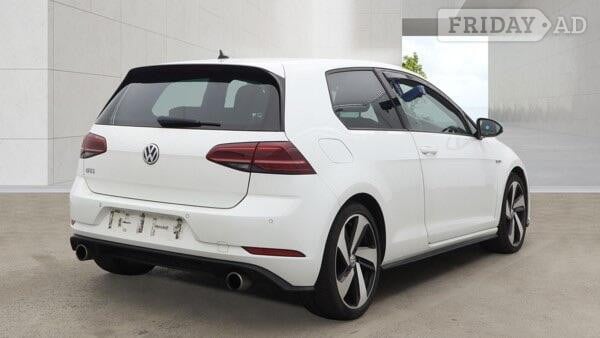 Volkswagen Golf 2017 - Cars in Slough