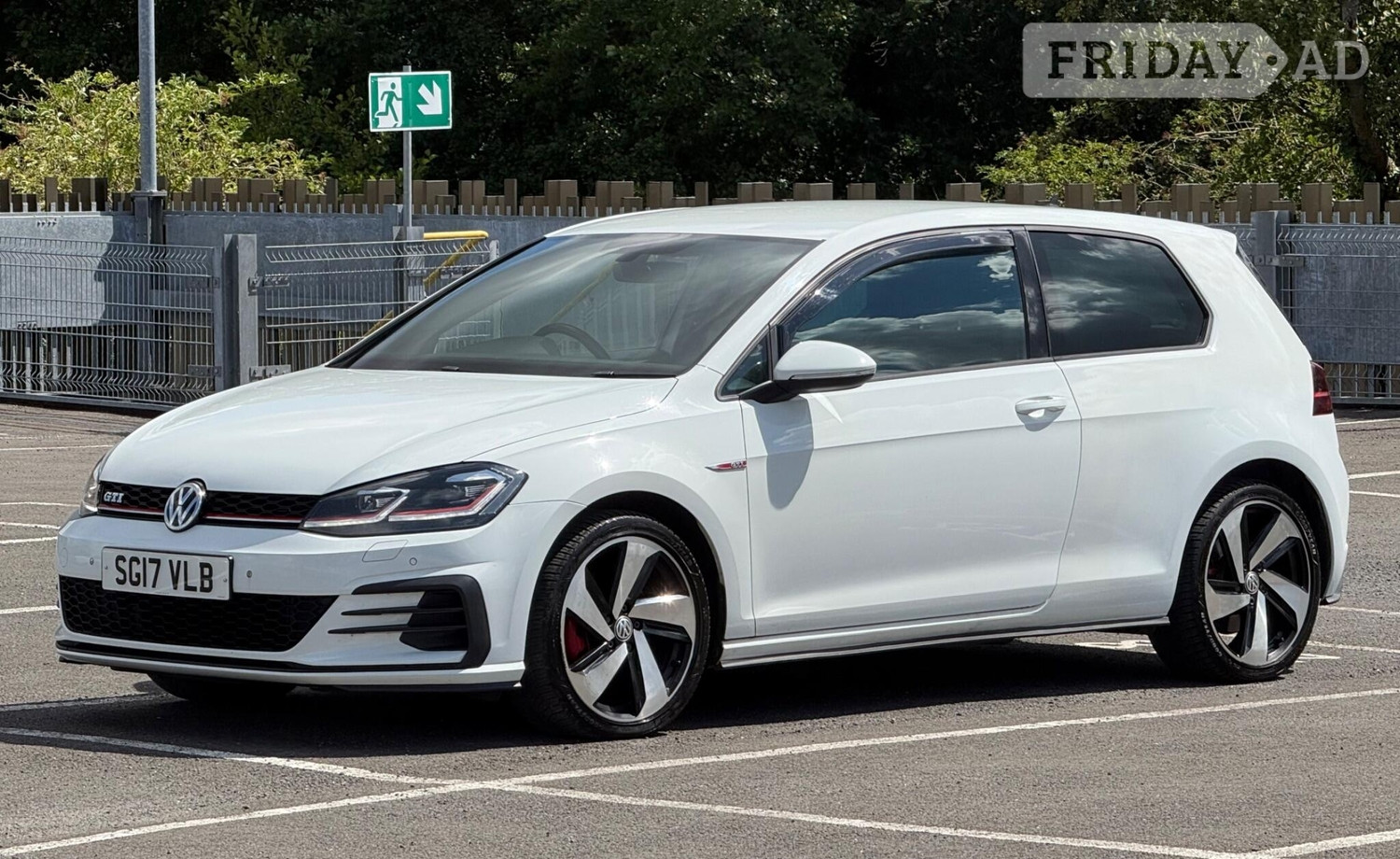 Volkswagen Golf 2017 - Cars