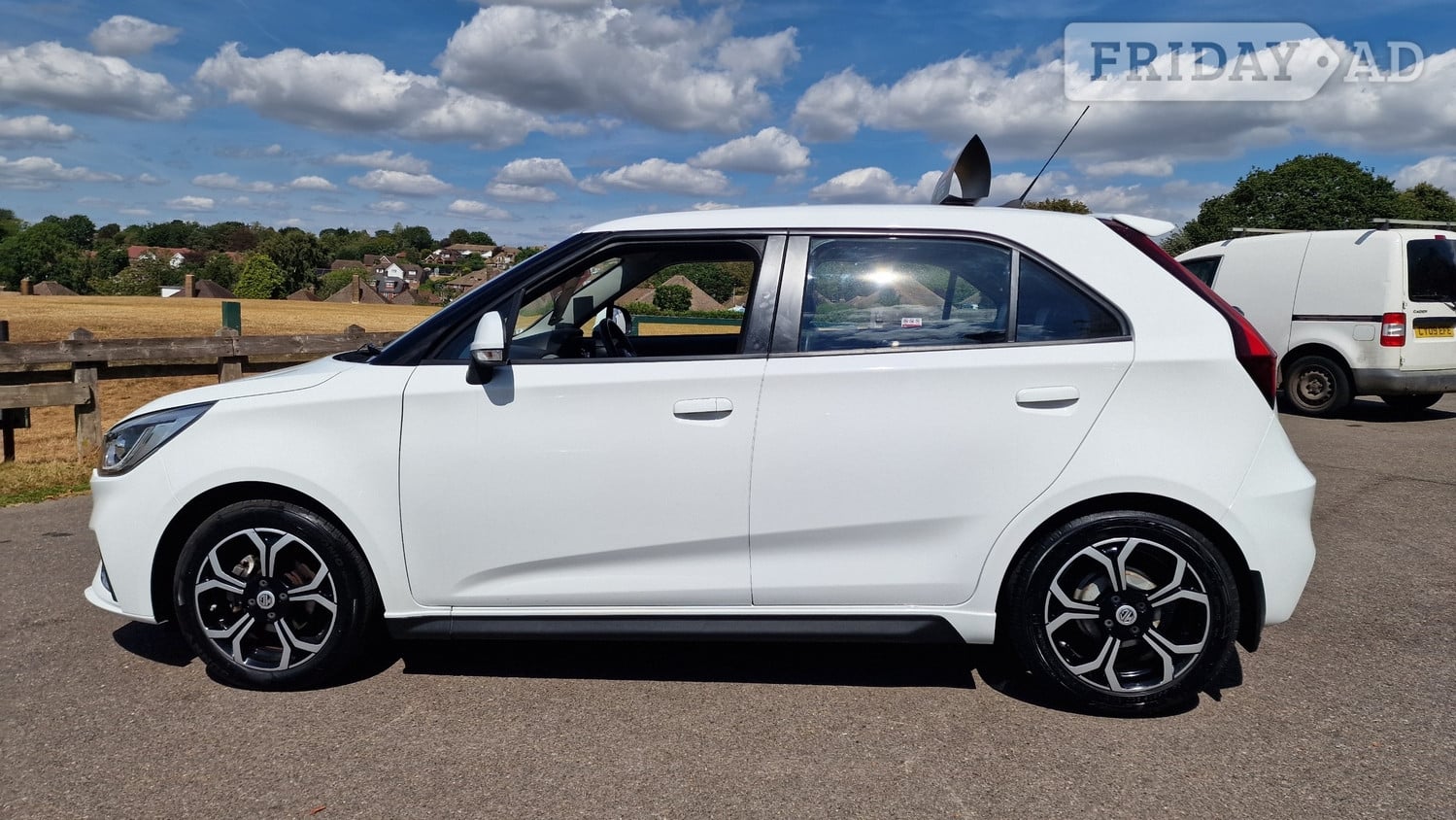 [ berth ]MG MG3