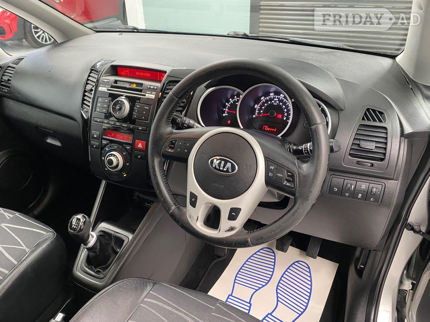[ berth ]Kia Venga