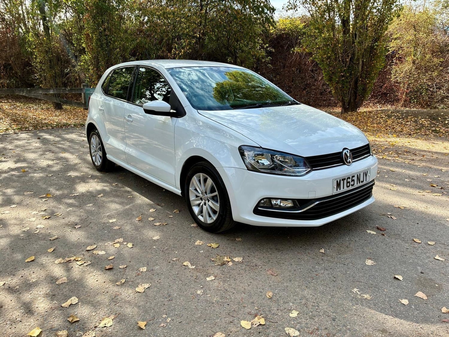 Volkswagen Polo 2015 - Cars